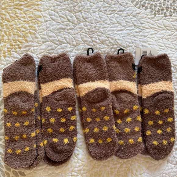 NWT 5 Snugadoo Fun Brown & Yellow Animal Polka Dot children’s Socks. Super soft. - Picture 3 of 3